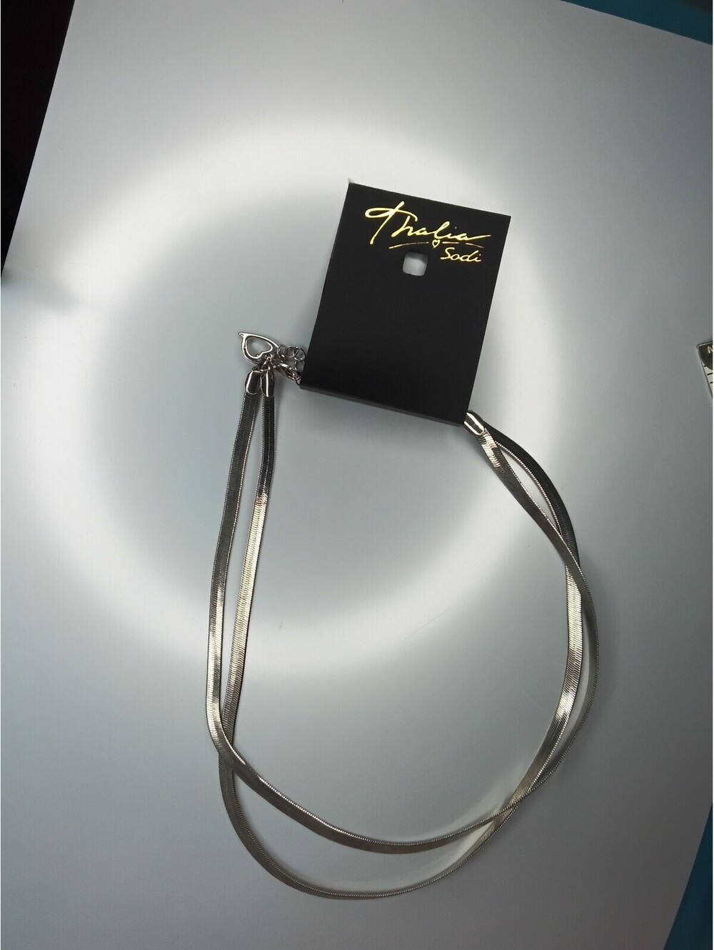 Thalia Sodi silver colored necklace